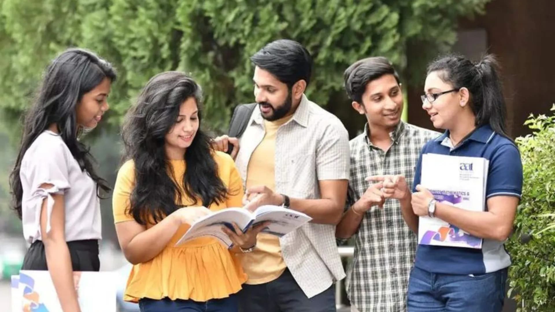 Should You Focus on CGPA or Experience?